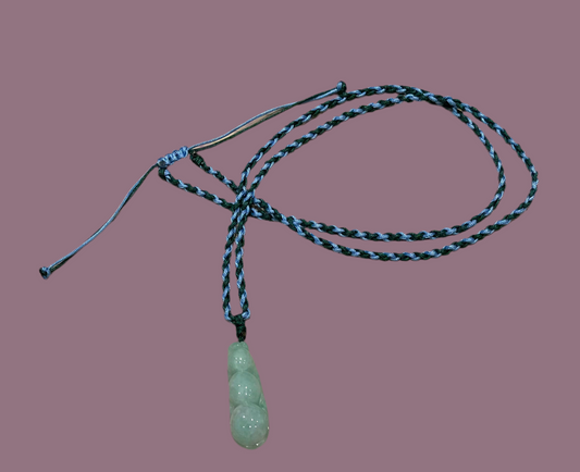 Handmade necklace with a jade snow pea pendant