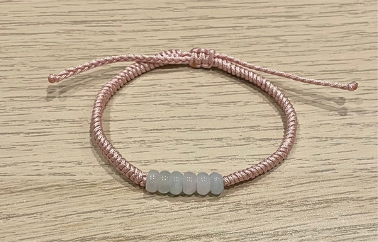 Handmade bracelet with ice jade beads
