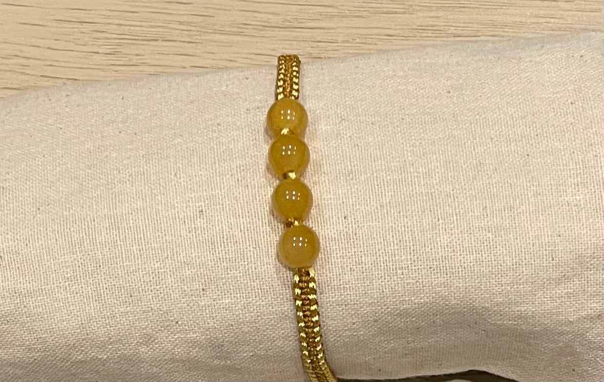 Handmade bracelet with yellow jade beads