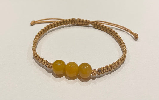 Handmade bracelet with yellow jade beads