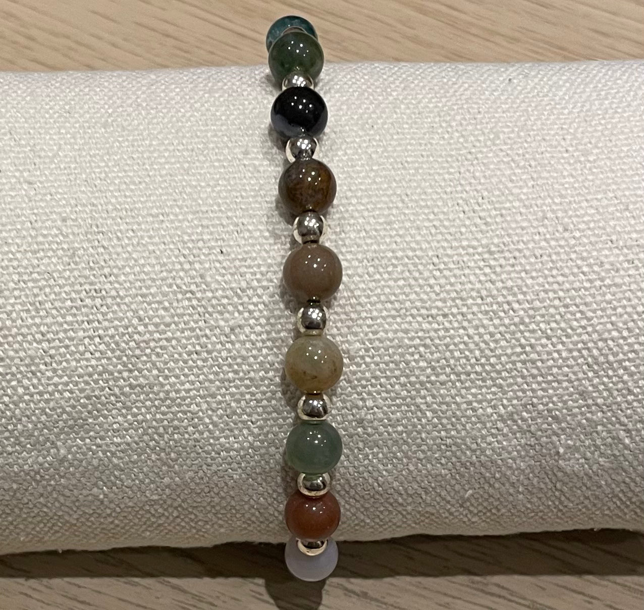 Handmade bracelet with colourful agate beads