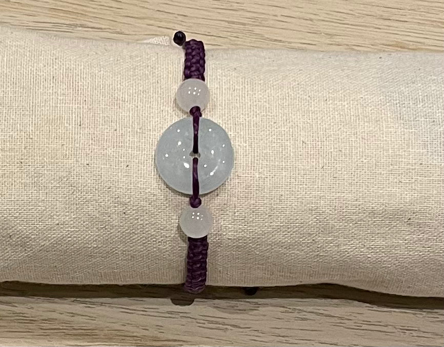 Handmade bracelet with white jade donut
