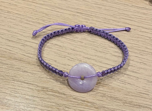 Handmade bracelet with a lavender jade donut